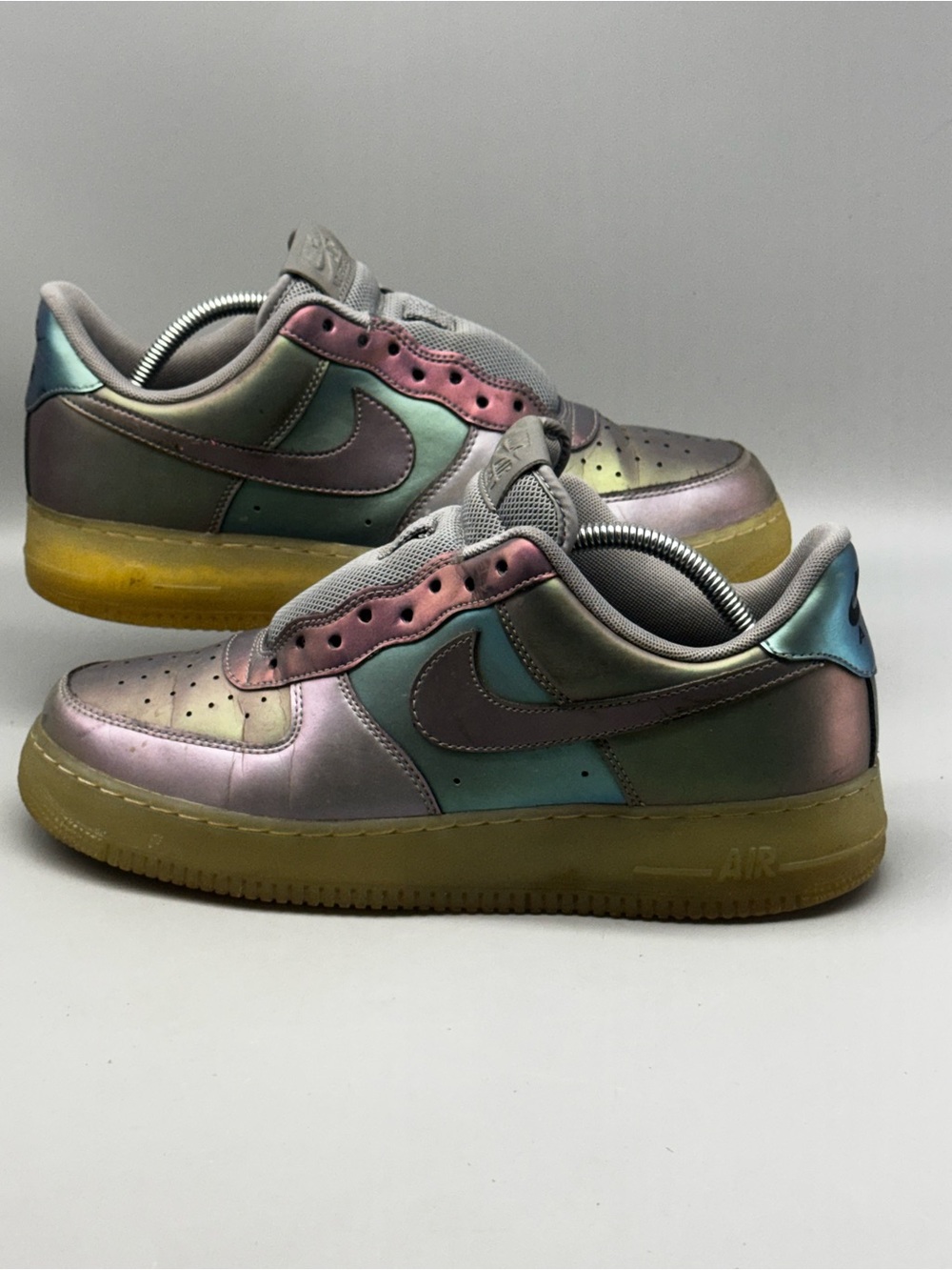 Size 10 - Nike Air Force 1 '07 LV8 Low Iridescent Mens Low Top Shoes 718152-019